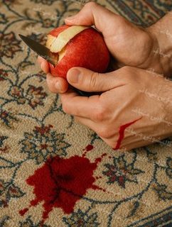 پاک کردن لکه خون از روی فرش